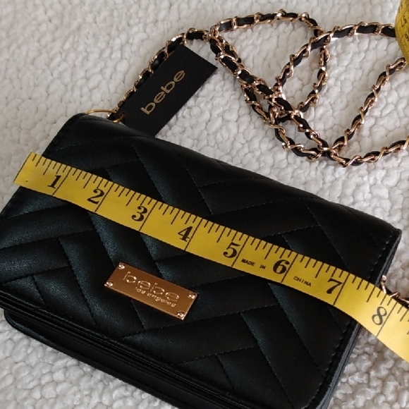 Bebe Sophia Black Crossbody Quilted Chevron Chain Strap Card Holder Tassel - Picture 11 of 13